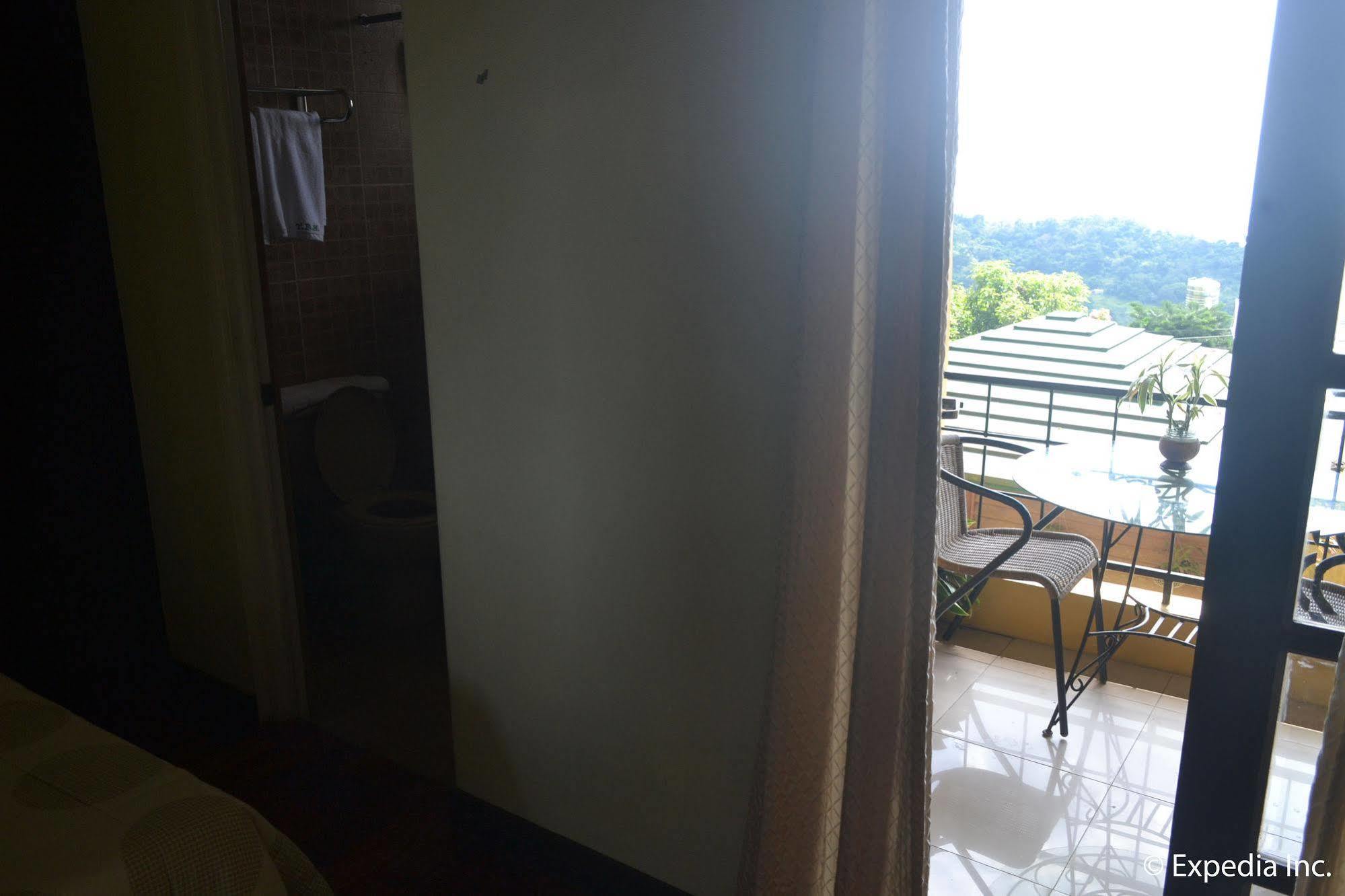 Tagaytay Econo Hotel Tagaytay City Dış mekan fotoğraf
