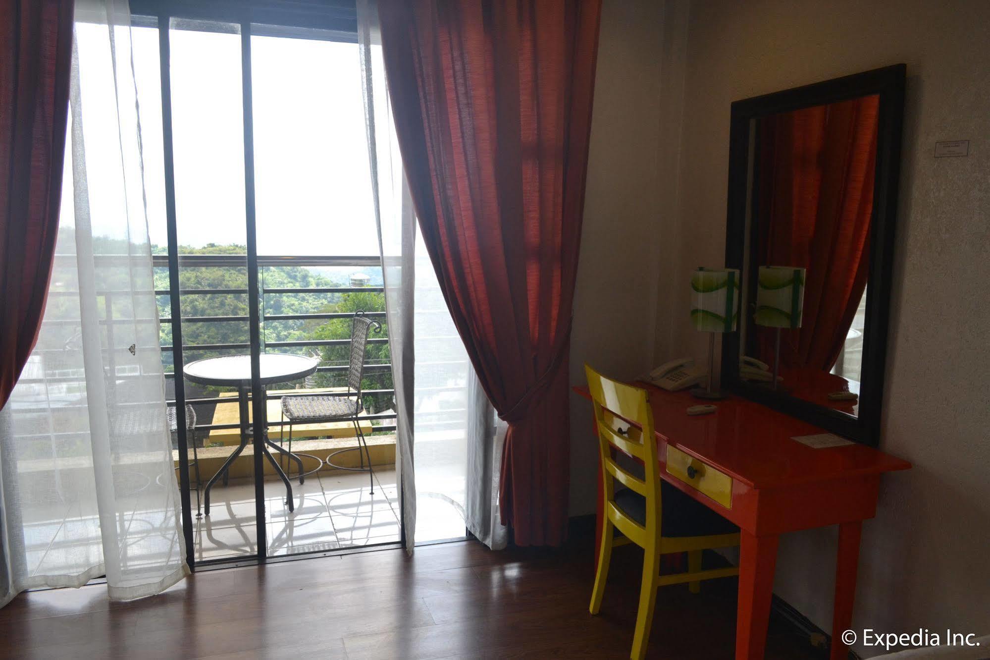 Tagaytay Econo Hotel Tagaytay City Dış mekan fotoğraf